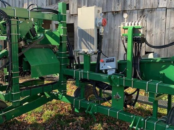 2024 1 cropmaster row carrot harvester chb