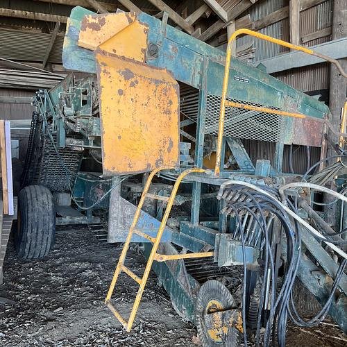 Square used dhalman 1 row potato harvester