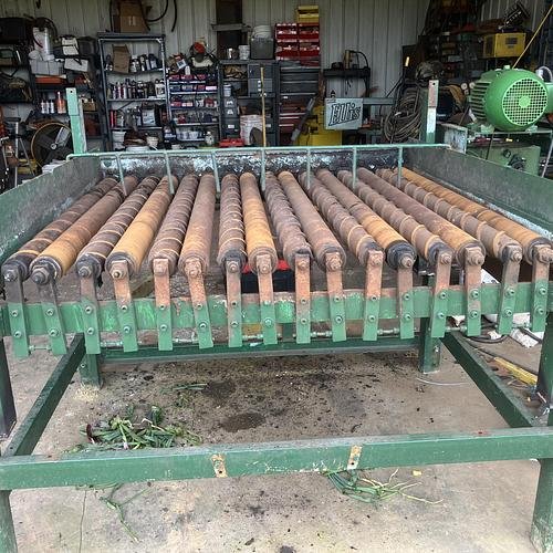 Square used mmc onion or beet cleaning table